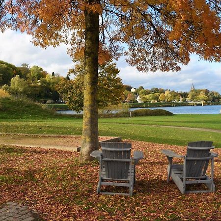 Cosy Floating Boatlodge Athene Maastricht Zewnętrze zdjęcie